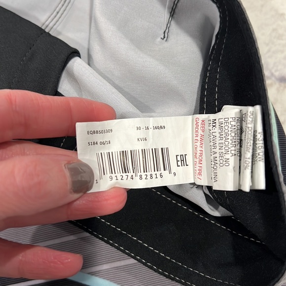 Quicksilver Men’s Highline Board Shorts Size 30 - Picture 7 of 13